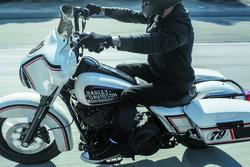 Burly Brand B13-1050B