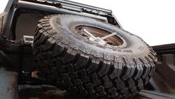 DV8 Offroad TCGL-01