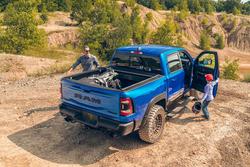 AMP Research 76364-01A