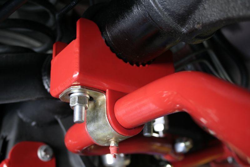 UMI Performance 2245-275-R