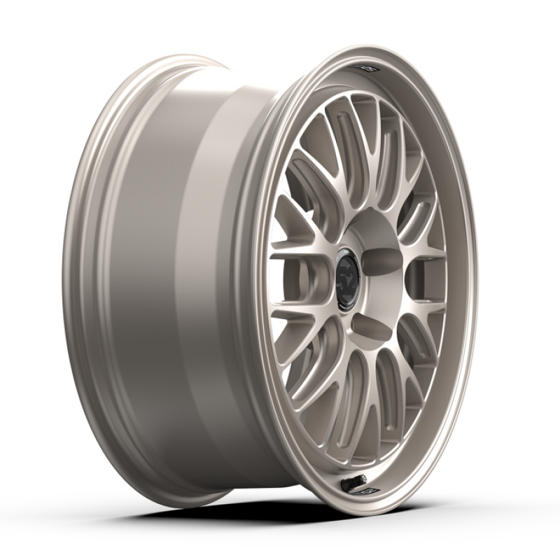 fifteen52 RSHWG-98553+50