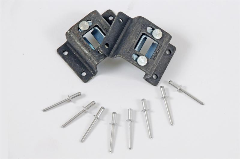 Dee Zee DZ TBSTRIKER