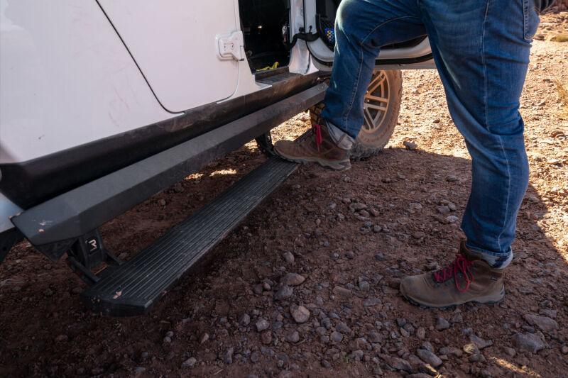 AMP Research 77135-01A