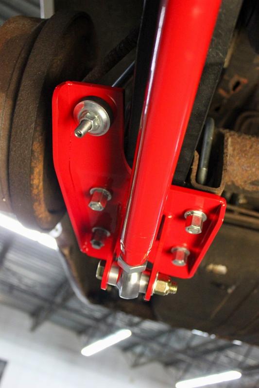 UMI Performance 262824-R