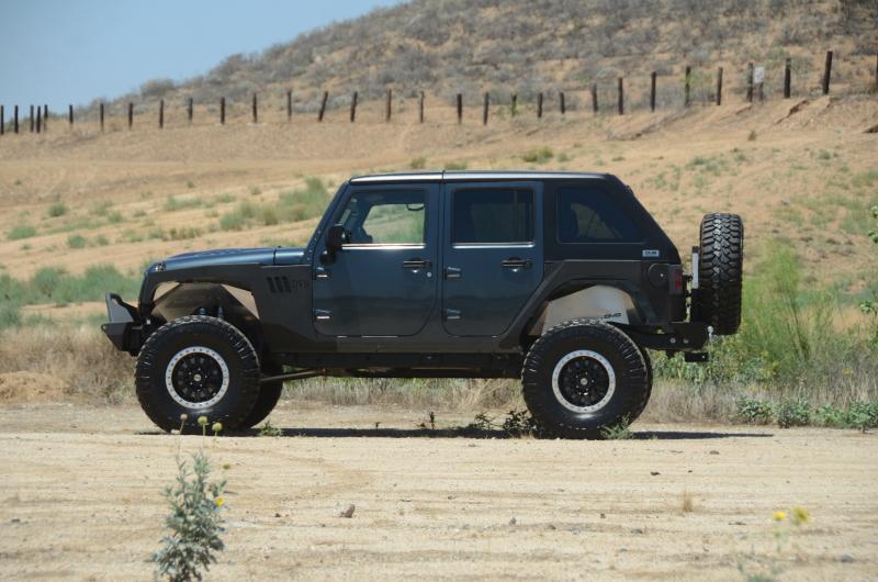 DV8 Offroad HT07FB42