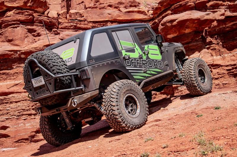DV8 Offroad HT07FB42