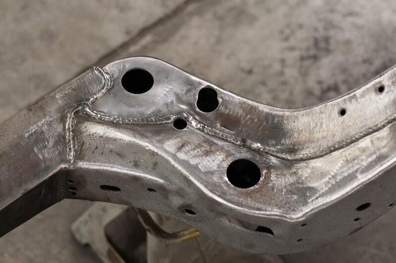 UMI Performance 4055