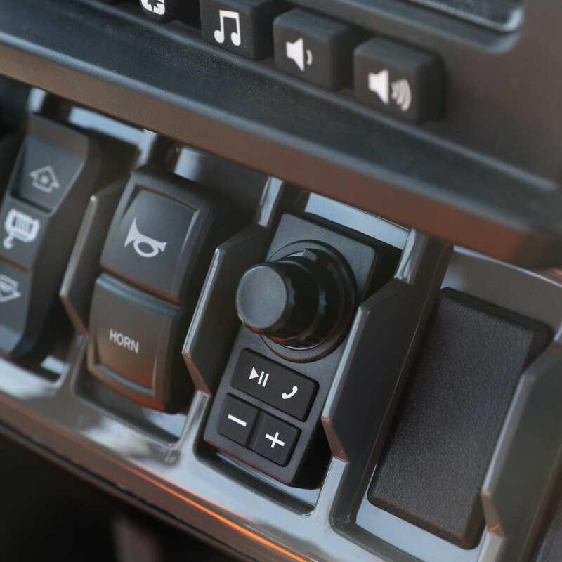 Rugged Radios XP-696RS-M1-HK