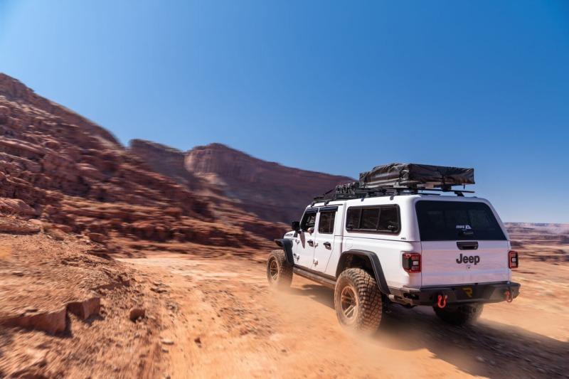 AMP Research 77135-01A