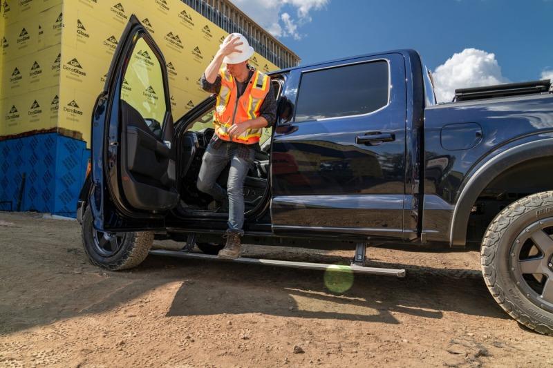 AMP Research 76152-01A