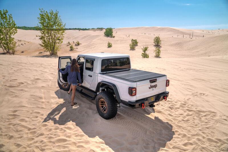 AMP Research 77135-01A