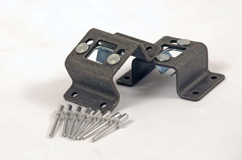 Dee Zee DZ TBSTRIKER