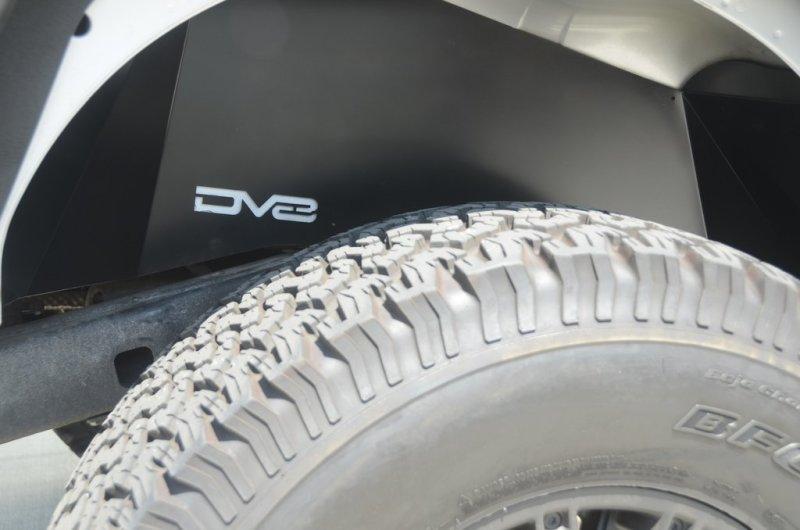 DV8 Offroad INFEND-01RB